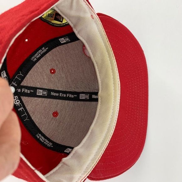 New Era 59Fifty St. Louis Cardinals Fitted Hat Solid Red MLB Cap Sz 7 1/8 3214 - Picture 6 of 11